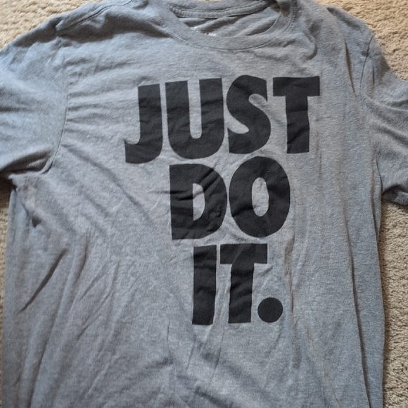 Nike Men's Gray Just Do It Tee - Picture 1 of 4